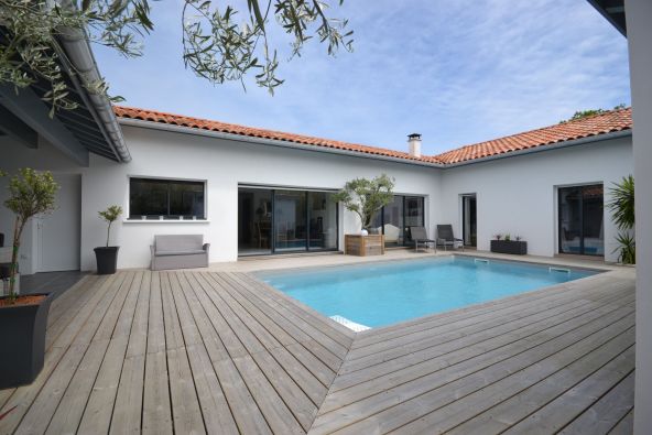 Vente Maison Bassussarry 6&nbsp;Pièces 150&nbsp;m²