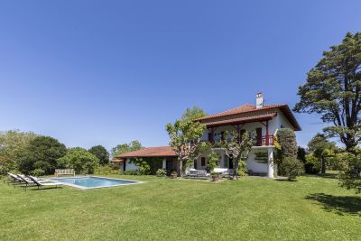 Sale House Arbonne 6&nbsp;Rooms 200&nbsp;m²