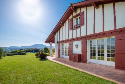 Vente Propriété Saint-Pée-sur-Nivelle 7&nbsp;Pièces 250&nbsp;m²
