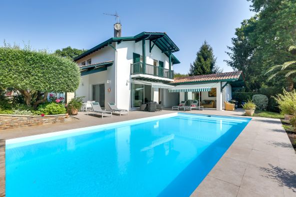 Vente Maison Bassussarry 6&nbsp;Pièces 200&nbsp;m²