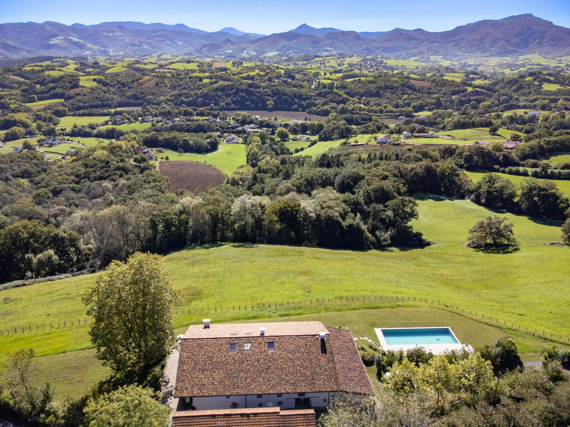 maison 10 Pièces en vente sur SARE (64310)
