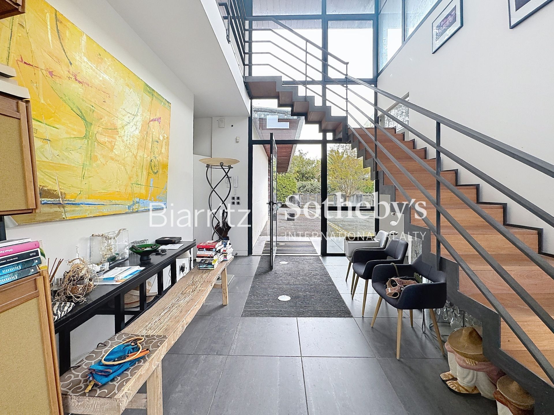 house 6 Rooms for sale on BIARRITZ (64200)