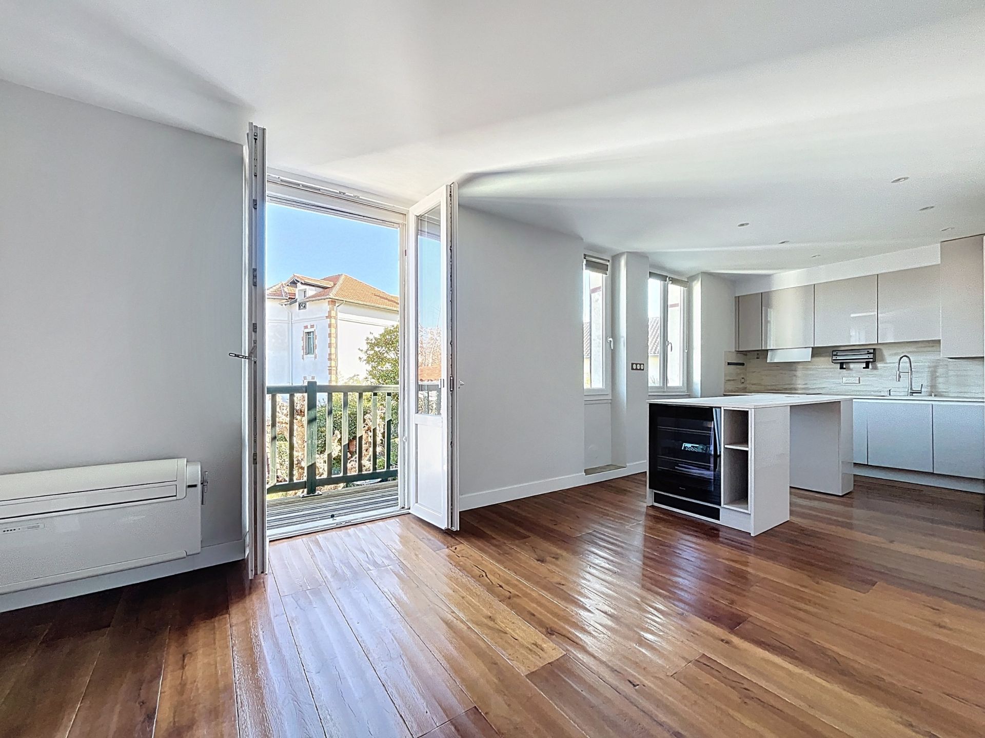 apartment 2 Rooms for sale on ST JEAN DE LUZ (64500)