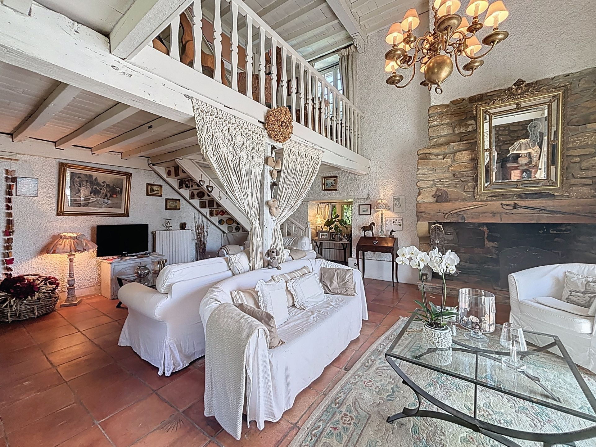 house 20 Rooms for sale on HAUT DE BOSDARROS (64800)