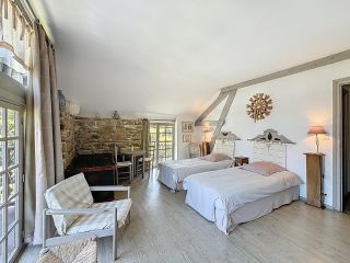house 20 Rooms for sale on HAUT DE BOSDARROS (64800)