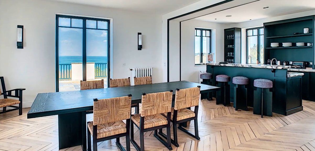 house 9 Rooms for sale on BIDART (64210)