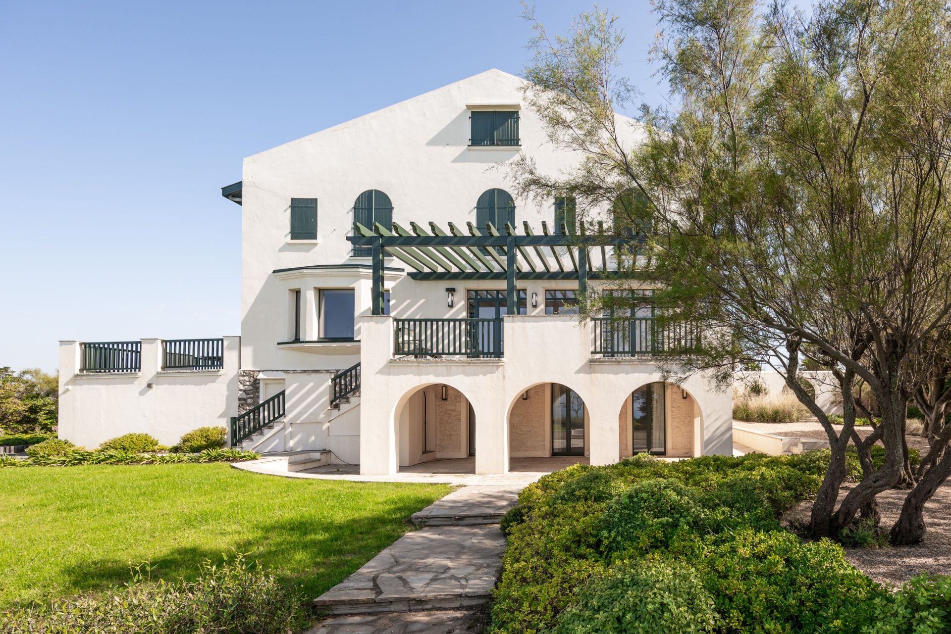 house 9 Rooms for sale on BIDART (64210)