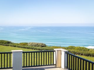 house 9 Rooms for sale on BIDART (64210)