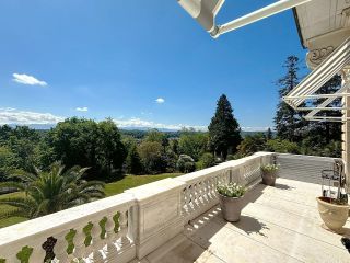 apartment 8 Rooms for sale on PAU (64000)