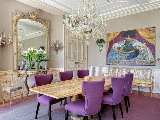 apartment 8 Rooms for sale on PAU (64000)