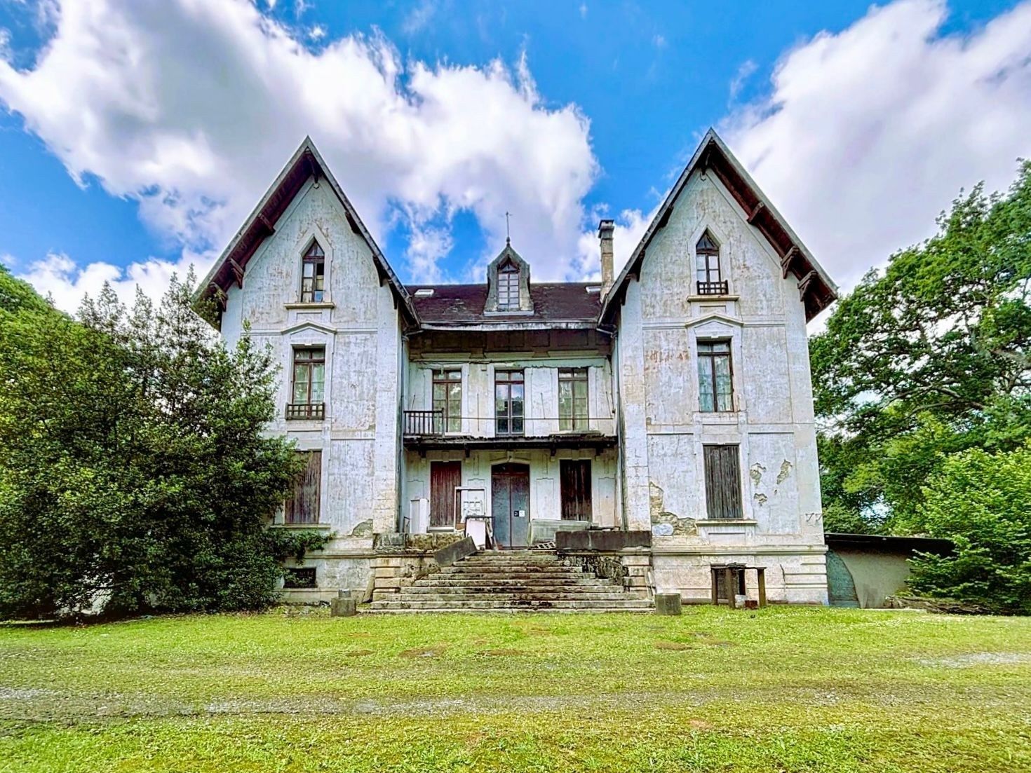 castle 20 Rooms for sale on TARNOS (40220)