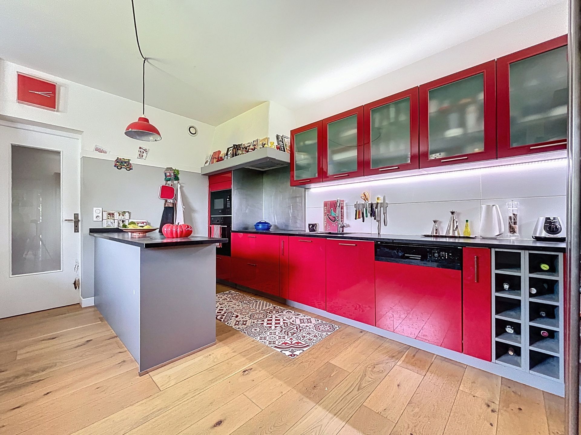 house 6 Rooms for sale on CIBOURE (64500)