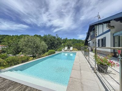 Sale House Ciboure 6 Rooms 165 m²
