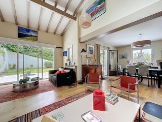 house 6 Rooms for sale on CIBOURE (64500)