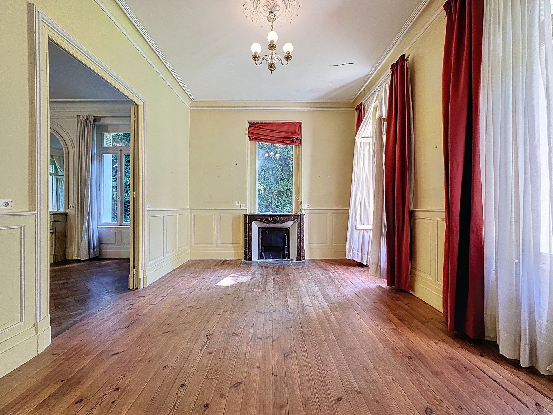 castle 15 Rooms for sale on DAX (40100)