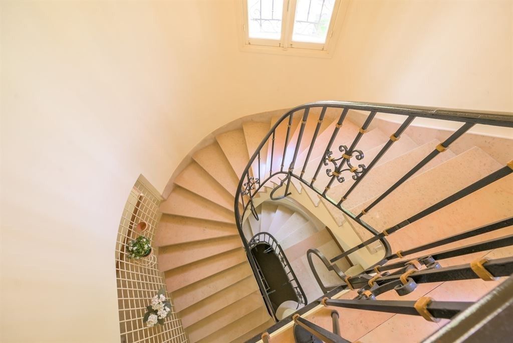 property 15 Rooms for sale on ST JEAN DE LUZ (64500)