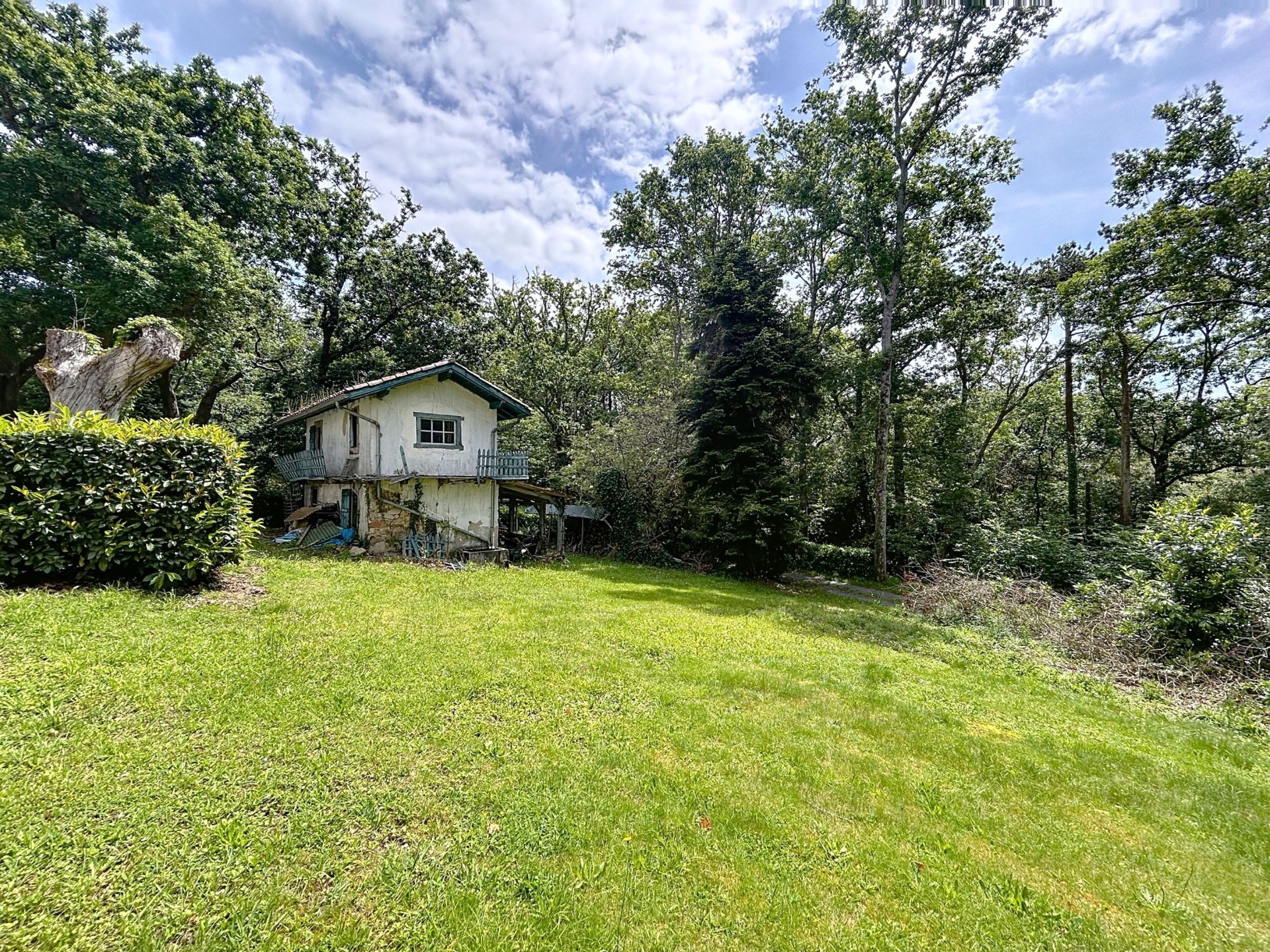 maison 16 Pièces en vente sur ST PEE SUR NIVELLE (64310)