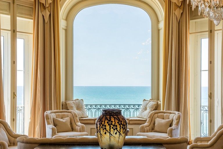 BIARRITZ