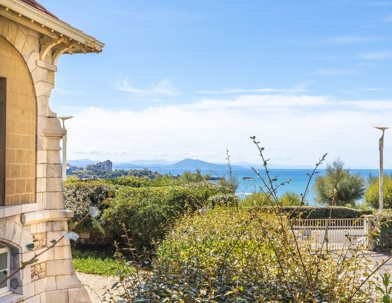 prestigious apartement with ocean view Biarritz Lighthouse